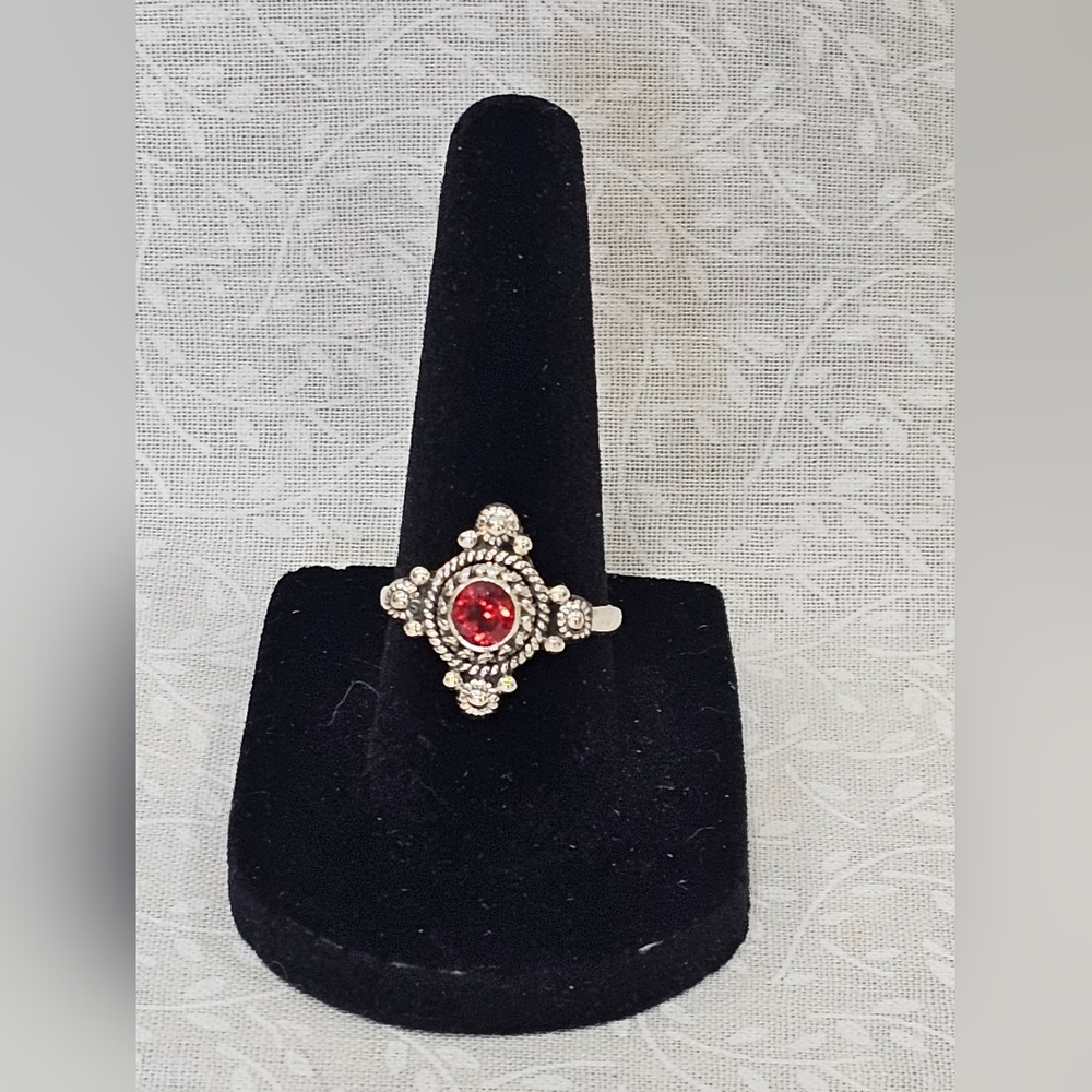 Sterling Silver Garnet Gemstone Ring Size 7
